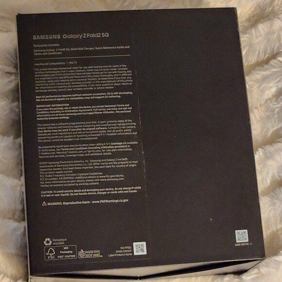 Samsung Galaxy Z Fold 2 5G Black Empty Phone BOX (no phone) + All Inserts - Picture 3 of 11